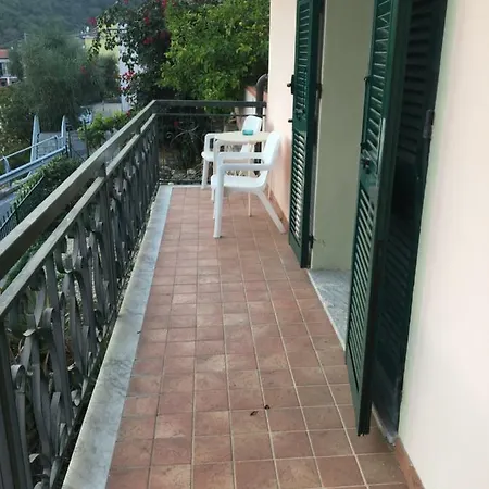 Ampio E Luminoso Trilocale Apartment